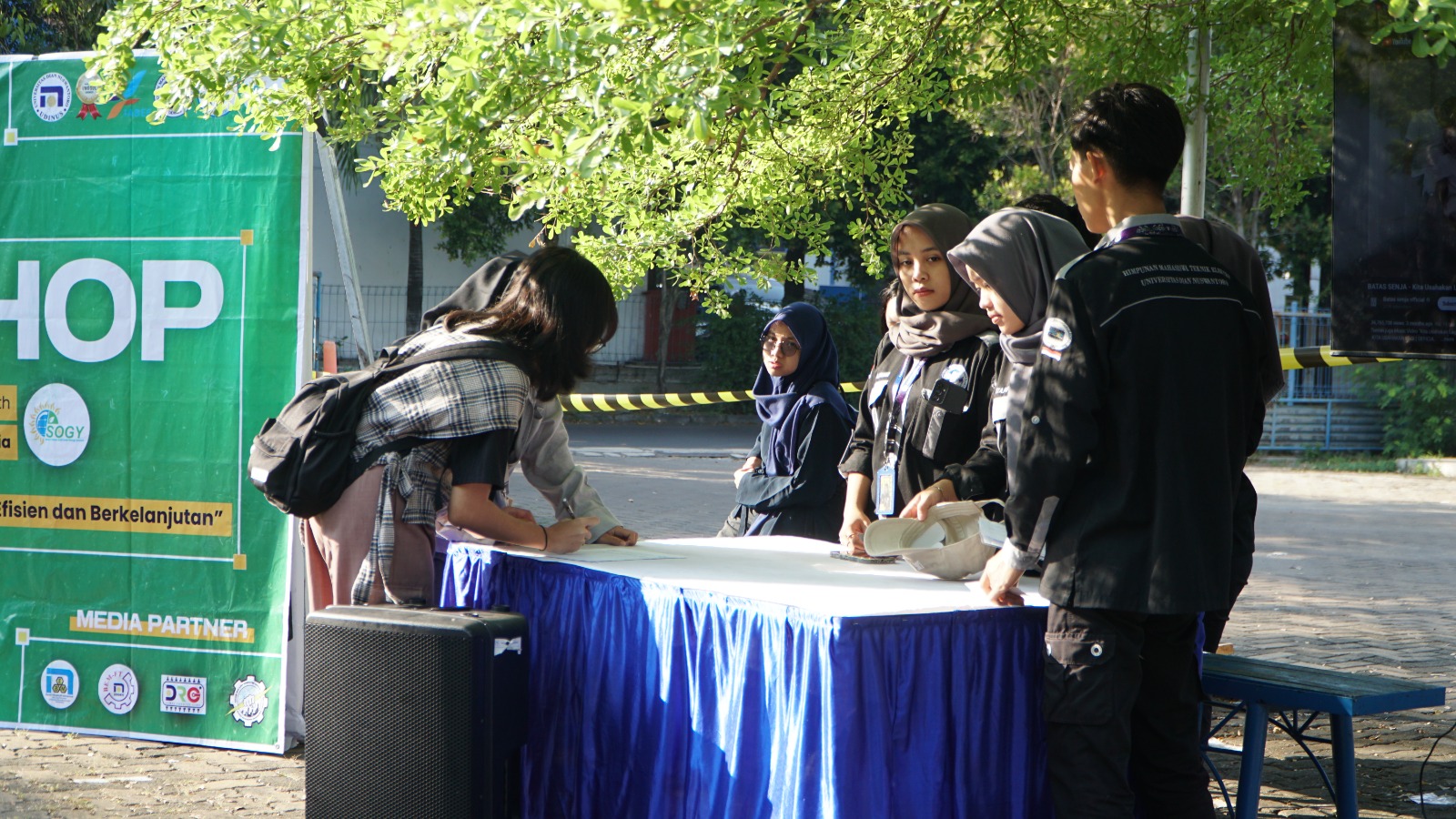 Kedatangan Peserta & Registrasi